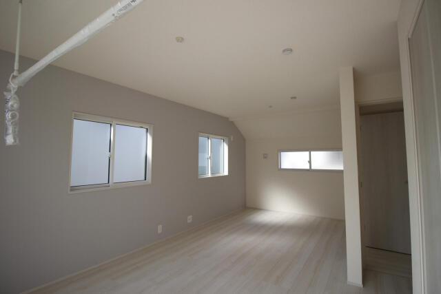 ブルーミングガーデン　松戸市上本郷４棟／１期３号棟の居間・リビング|(3)号棟2F居室