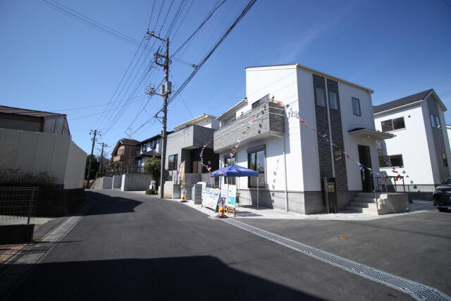 ブルーミングガーデン　松戸市上本郷４棟／１期３号棟の前面道路含む現地写真|★販売現地★2026.3.7撮影