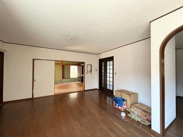 松戸市金ケ作２７０－７３の居間・リビング