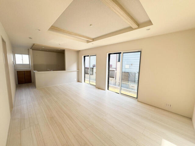 ブルーミングガーデン　船橋市大穴北４丁目２期１棟／２期１号棟の居間・リビング|リビング