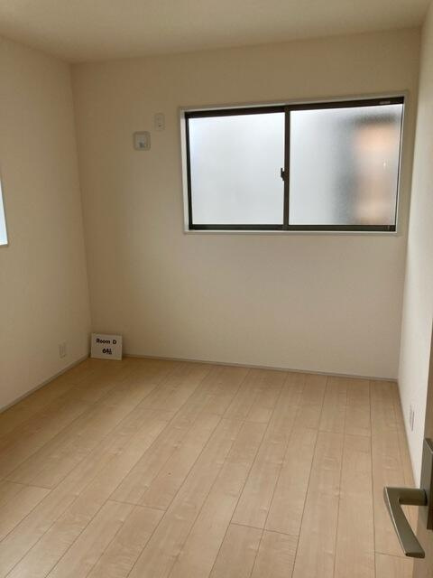 大穴北１丁目の洋室