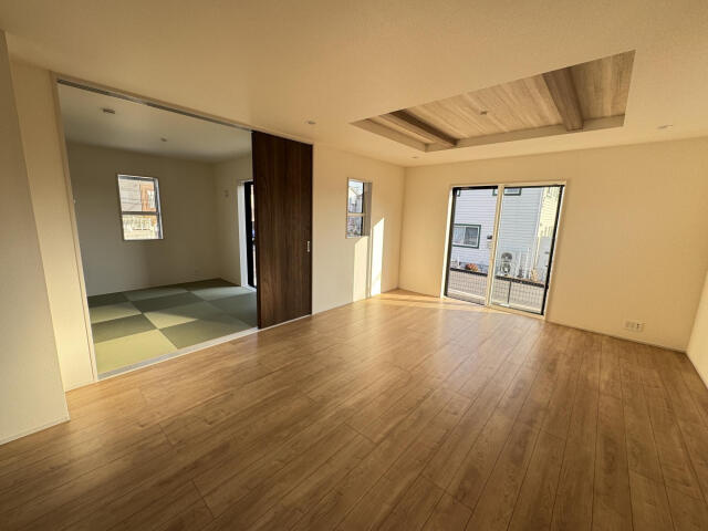 ブルーミングガーデン　船橋市二和西３丁目３棟／１期３号棟の居間・リビング|リビング