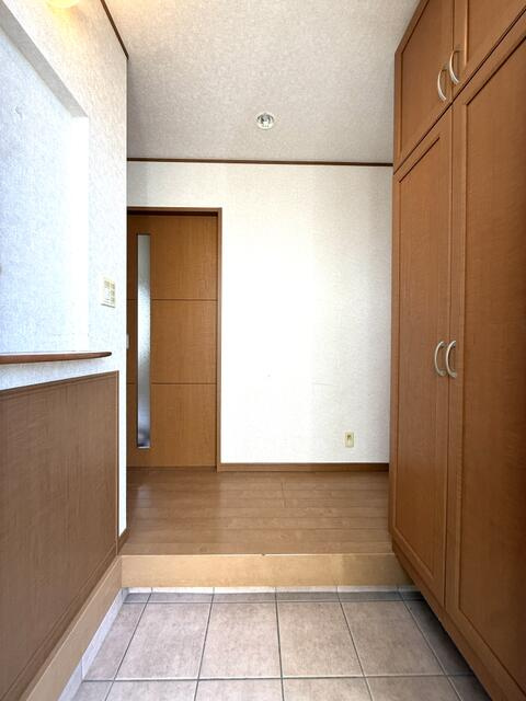 柏市新富町２丁目の玄関|リフォーム工事完了前写真