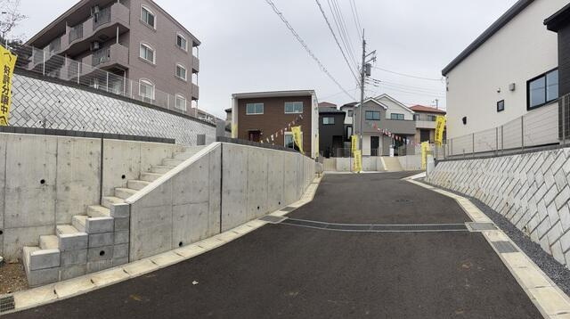 柏市酒井根　第１期の前面道路含む現地写真