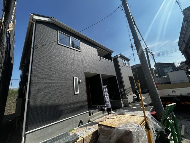 松戸市根木内　第１０の前面道路含む現地写真