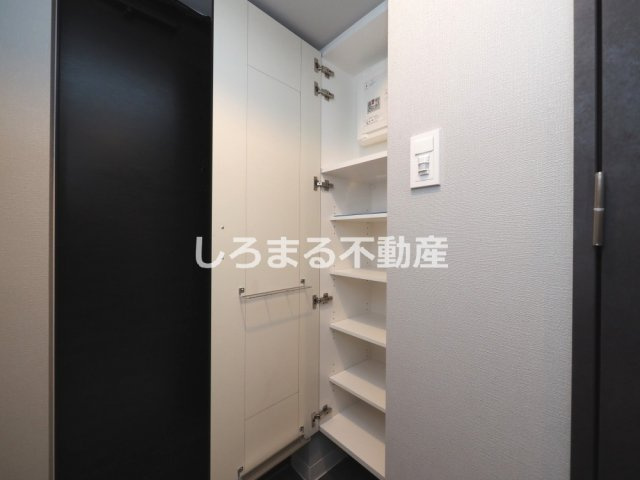 エスリードレジデンス　ザ・グラン大阪福島クラスの収納