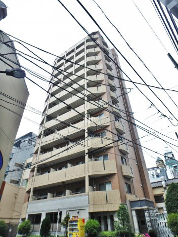 新宿区西新宿７丁目の賃貸マンションの外観