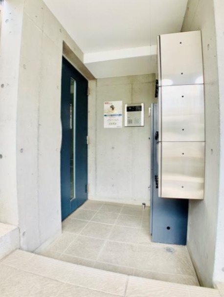 レガリア千川のエントランス