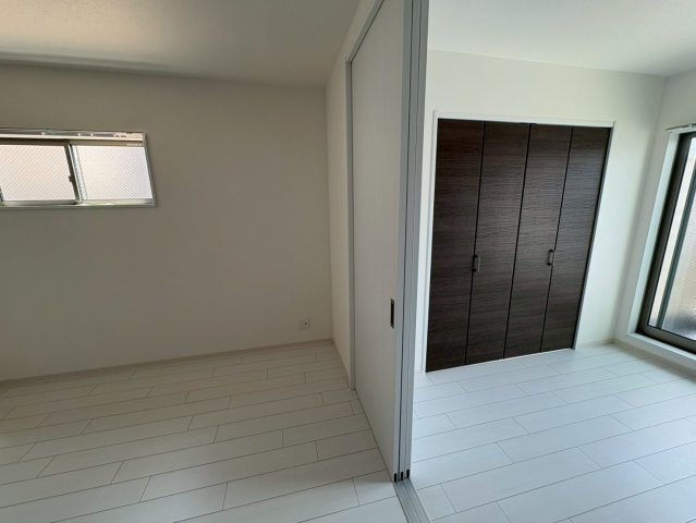 Torrie友井の洋室