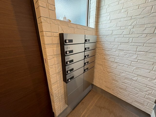 Torrie友井のロビー