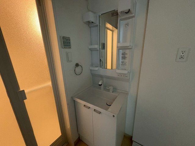 Torrie友井の独立洗面台