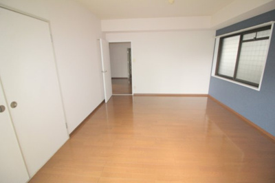 【洋室】 | サンパレス桃山台2番館