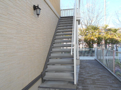  | ルミエール B棟 | 共用階段