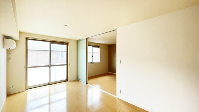 シャーメゾン　レ・フレール　Ⅴの居間・リビング