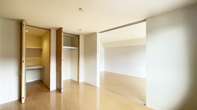 シャーメゾン　レ・フレール　Ⅴの収納