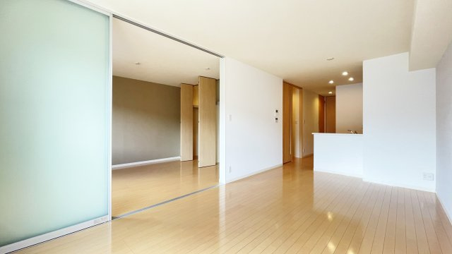 シャーメゾン　レ・フレール　Ⅴの居間・リビング