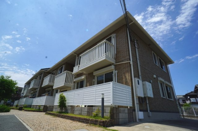 奈良市中山町のアパート
