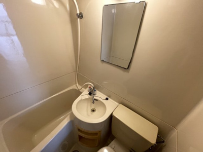 【洗面所】 | 山田マンション | 明るい洗面所です