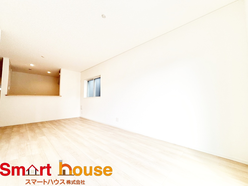 厚木市下荻野第１８の居間・リビング