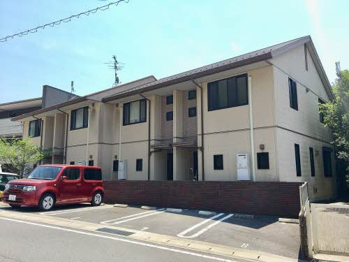 メイプルヒルズの外観