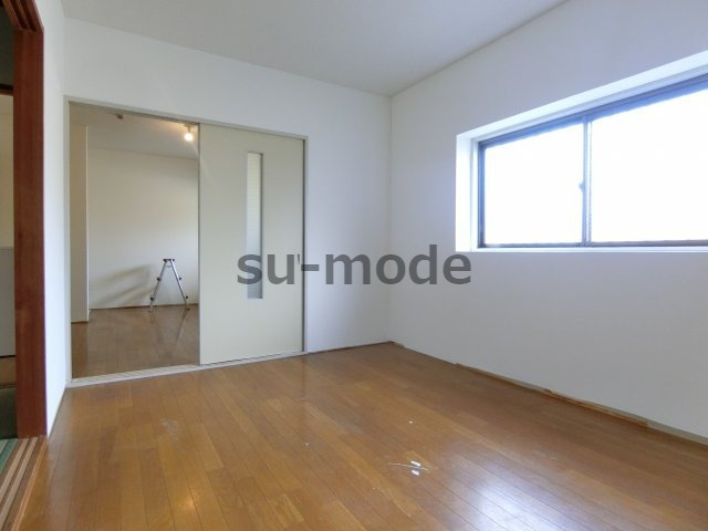 五十鈴ハイツ西館の寝室