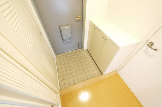 グランドパレス新大宮の玄関|明るい玄関です
