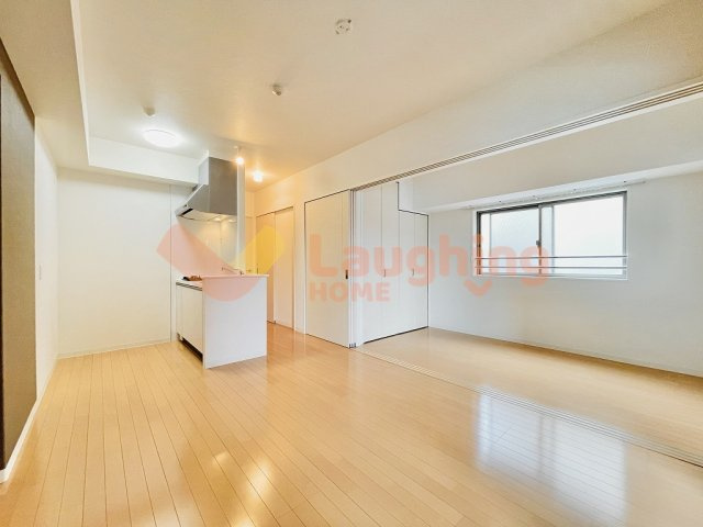 アポロ久留米東町の居間・リビング|こちらのリビングで趣味の時間をお楽しみください