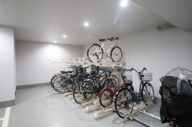 駐輪場
