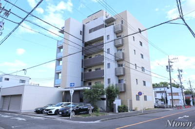 【外観】 | レッジェンダパラッツオ | 外観は落ち着いています