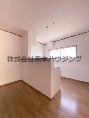 【内装】 | 　中村マンション | 使いやすいカウンターキッチンです