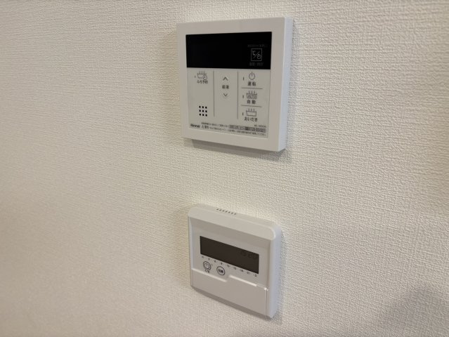 西が丘２丁目新築戸建の発電・温水設備