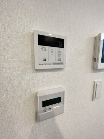 西が丘２丁目新築戸建の発電・温水設備