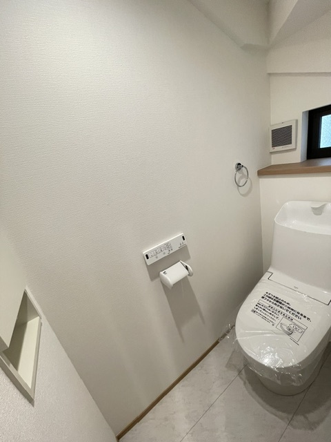 西が丘２丁目新築戸建のトイレ