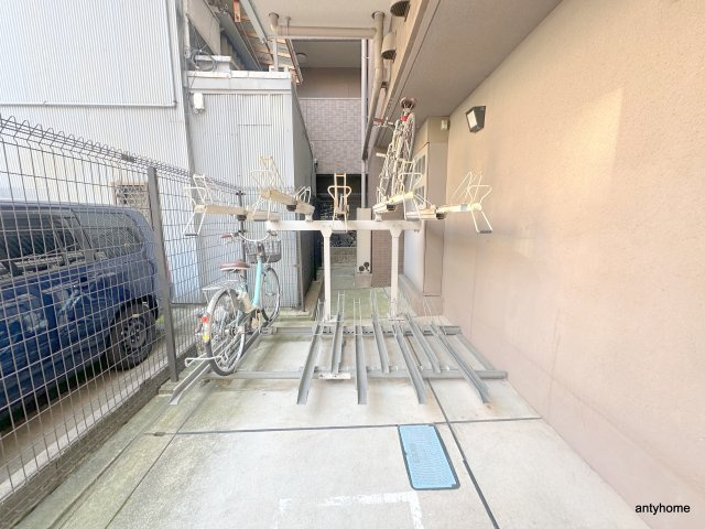 カーサ　セレーネ　仲介手数料無料の駐車場