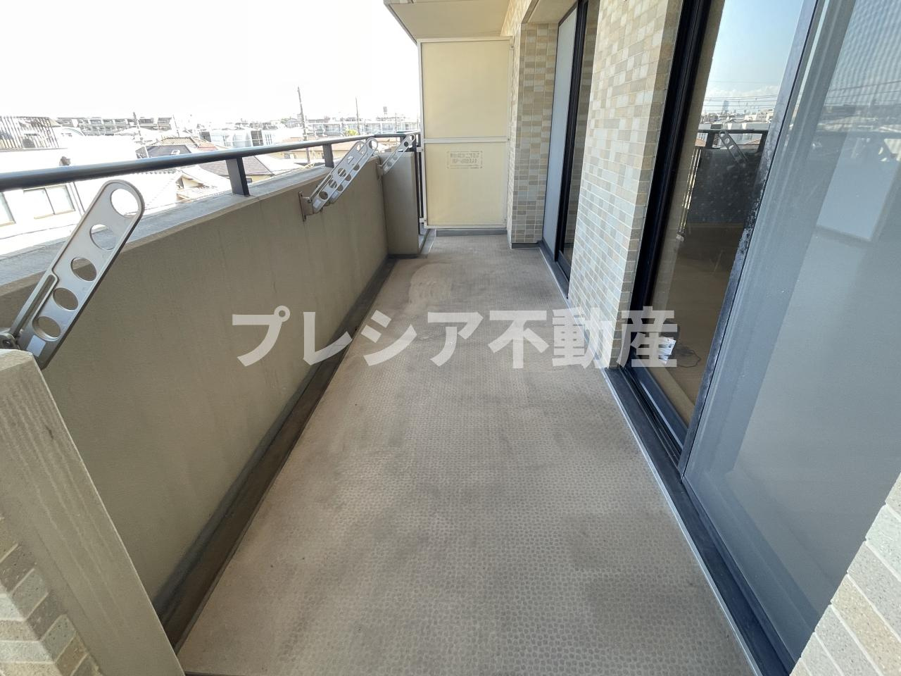 甲子園四番町ハイツのバルコニー