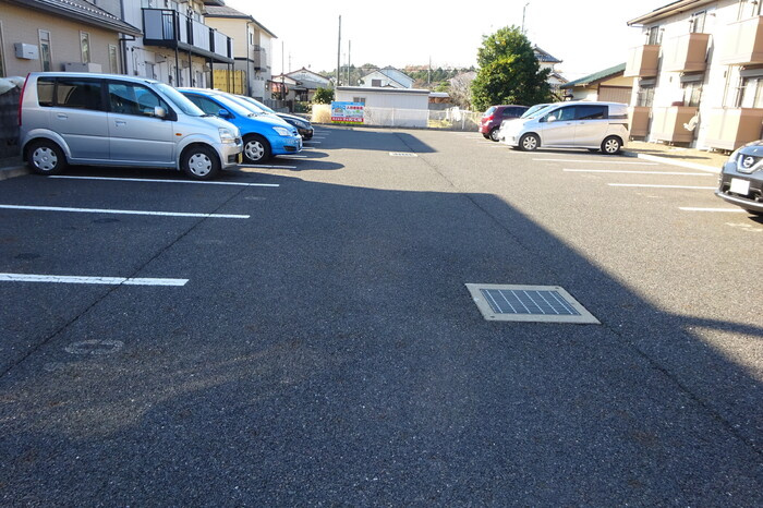 リヴィエールの駐車場|駐車場完備です