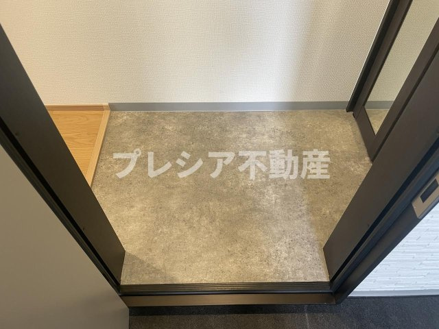 プラチナコート西宮の玄関