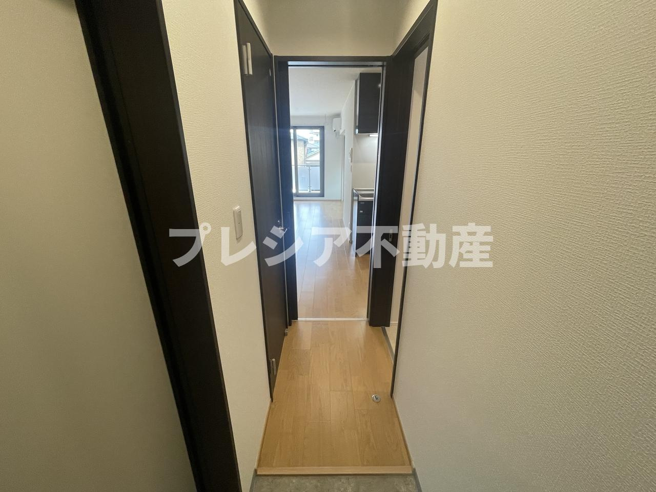 プラチナコート西宮の玄関