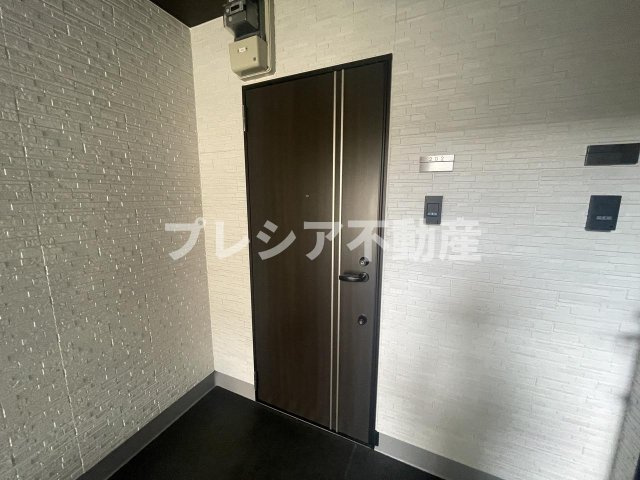 プラチナコート西宮の玄関
