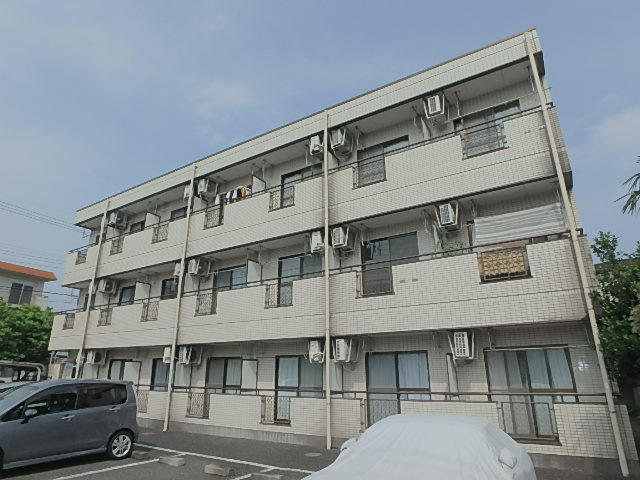 エクセラージュの外観