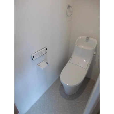 【トイレ】 | テラス中の原