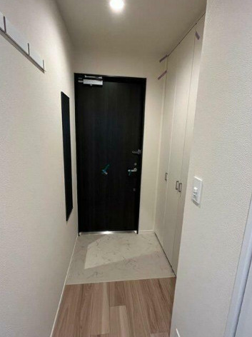 グランメゾン京島の玄関