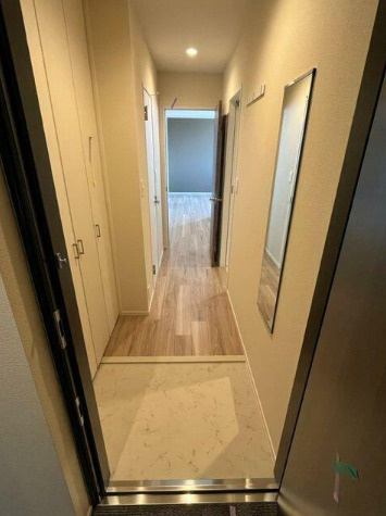 グランメゾン京島の玄関