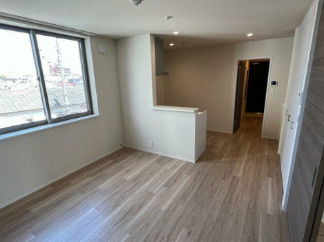 グランメゾン京島の居間・リビング