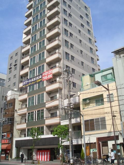 ロワール浅草馬道の外観