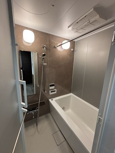 プレサンスロジェ上前津駅前THE RESIDENCEの浴室
