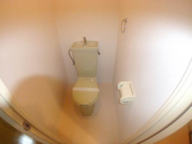 萌NAKATANIのトイレ