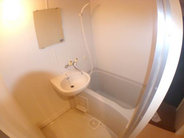 萌NAKATANIの浴室