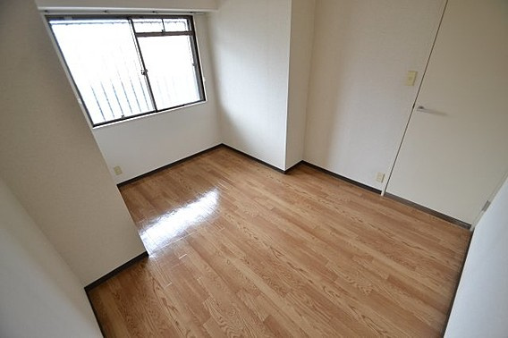モンテメール六甲の洋室