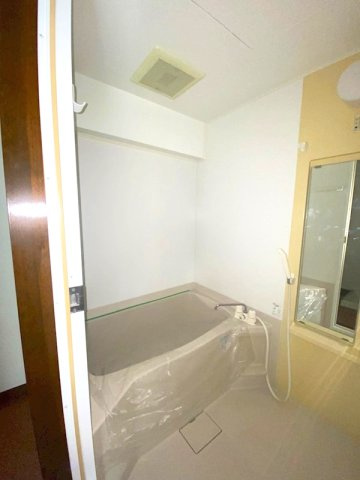 ハイネス岡本の浴室